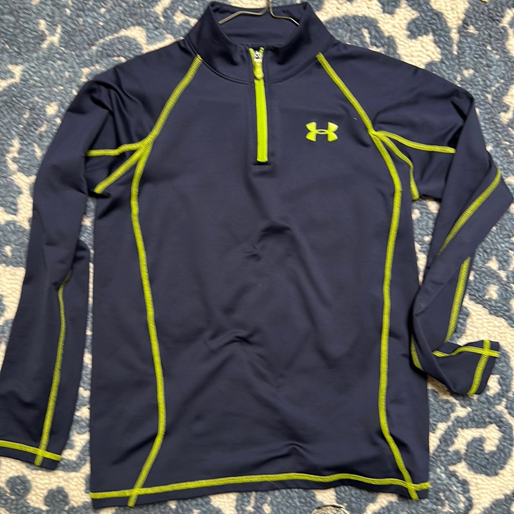 Boys UnderArmor Quarter Zip - Size Large